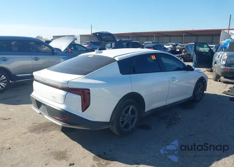 2025 Kia K4 Lxs from USA, damaged, VIN 3KPFT4DE9SE051585